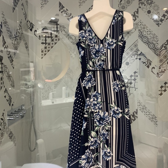 NWT 🌸JR Midnight Blue/Multi Floral Striped Kerchief Hem Midi Dress - Picture 12 of 16